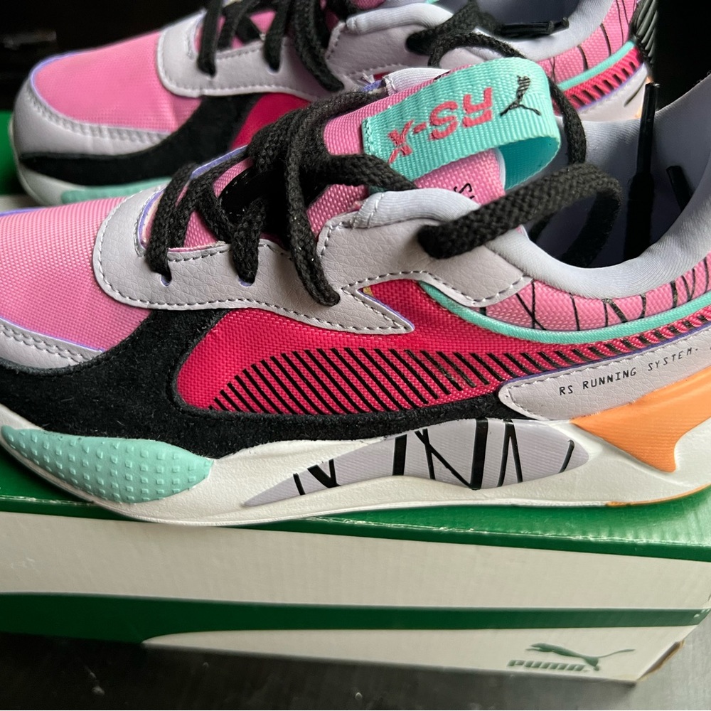 Girl Puma Sneakers